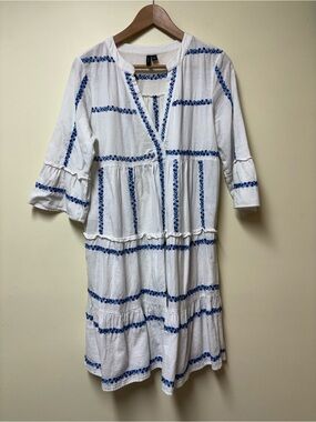 Vera Moda White & Blue Embroidered Cotton Flowy Sleeve Boho Dress - Large